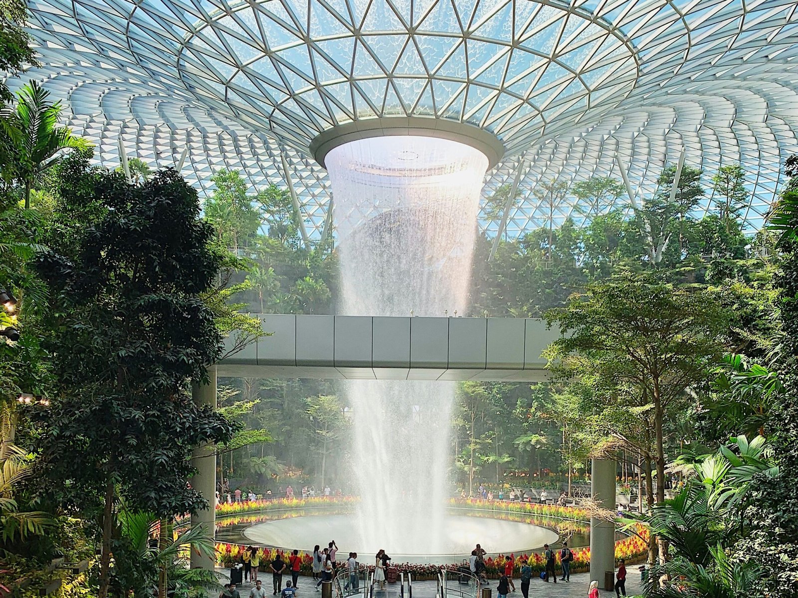 Singapore’s Luxury Travel Hub Lead Is Starting to Crack